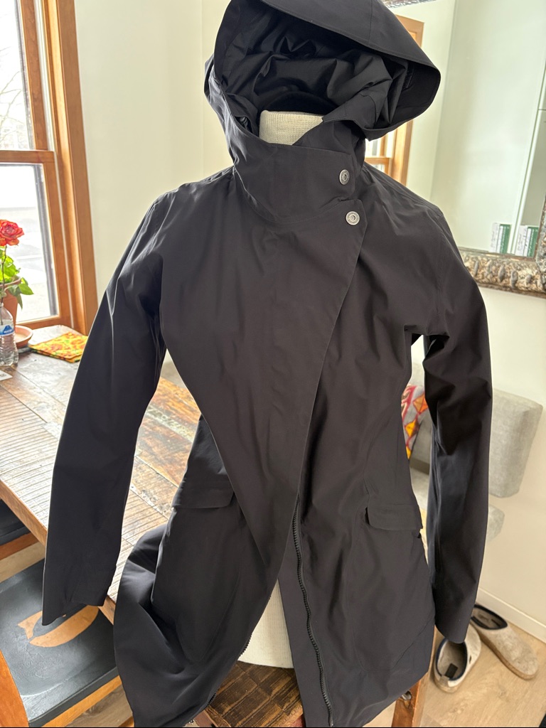 Patagonia Black Hooded Women's Trench Coat